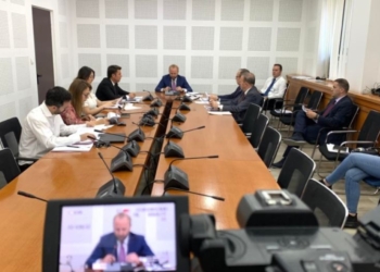 Përplasje në komisionin hetimor, deputetët e LVV-së lëshojnë mbledhjen