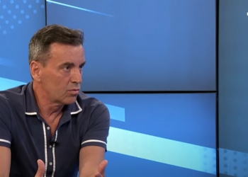 Tolaj thotë se Kosova duhet ta fillojë tani sigurimin e vaksinave anti-COVID që do dalin së shpejti në treg