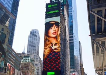 Fotografia e Loredanës shfaqet në New York në billboardin e Times Square