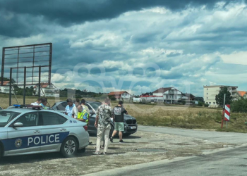 Aksident mes katër veturave në Podujevë, ka të lënduar