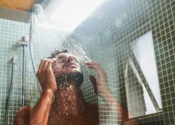 Parandalimi i djersitjes pasi të keni bërë dush është i lehtë, veproni kështu