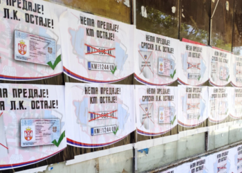 Në veri shfaqen mesazhe kundër vendimit për targat dhe dokumentet