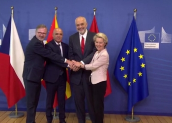Von der Leyen: Sukses historik për Shqipërinë dhe Maqedoninë Veriore