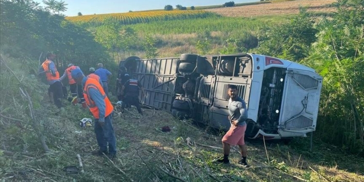 Të paktë gjashtë të vdekur në Turqi, pas aksidentit të një autobusi