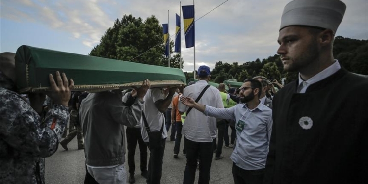 Në 27- vjetorin e masakrës në Srebrenicë, sot varrosen edhe 50 viktima të kësaj masakre
