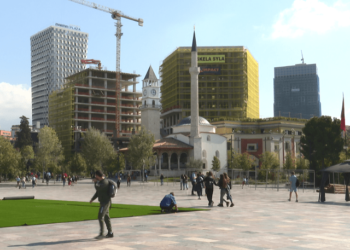 395 mijë kosovarë vizituan Shqipërinë vetëm në qershor