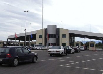 Shqipëri: 225 mijë euro të sekuestruara brenda një jave në kufi, nën hetim dy persona