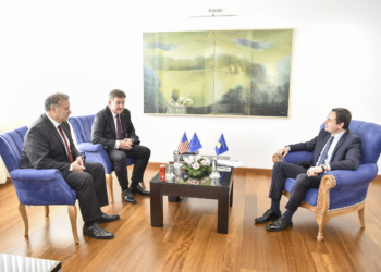 Escobar e Lajçak sigurojnë se nuk do ketë tensione mes Kosovës e Serbisë