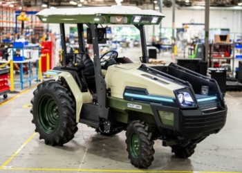 Foxconn po “rrëshqet” drejt prodhimit të makinave elektrike 