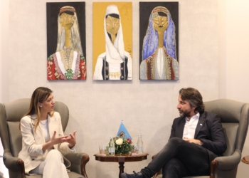 Rama pret në takim ministren Haxhiu, flasin për dhunën në familje