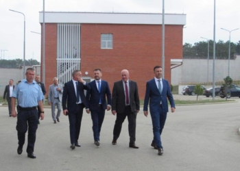 Drejtori i Burgjeve të Shqipërisë e viziton Shërbimin Korrektues të Kosovës