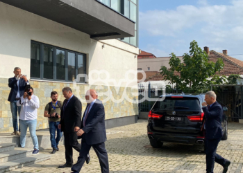 Kishin mosmarrëveshje në Gjermani, mërgimtari e rrahë gruan sapo hynë në Kosovë