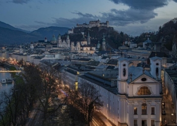 ​Salzburgu fik dritat në pikat historike të qytetit për shkak të kursimeve