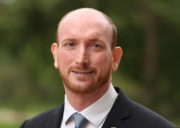 ​Ambasadori britanik paralajmëron “non grata” të tjerë në Shqipëri: Vala e dytë deri në fund të vitit