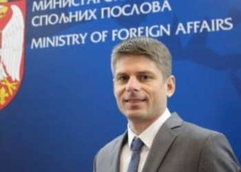 ​Komentoi kundër Kosovës, racistit francez me nënshtetësi serbe i suspendohet llogaria në Twitter