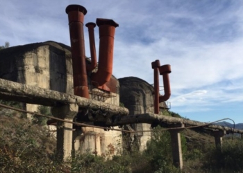 ​Kapen 4 çekë pranë uzinës së Poliçanit në Shqipëri