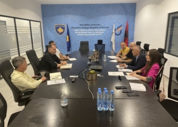 Dhoma e Tregtisë takohet me përfaqësuesit e Zyrës së Rregullatorit të Energjisë