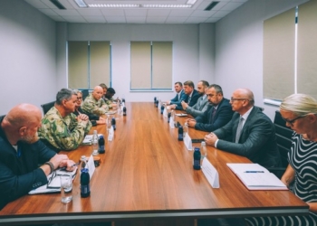 Komandanti i KFOR-it bën thirrje për përmbajtje dhe të evitohen veprimet e njëanshme