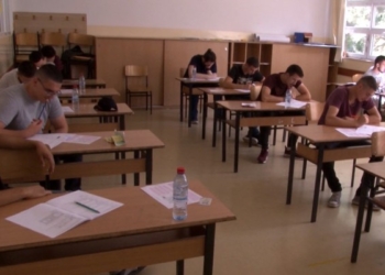 Sot mbahet afati i dytë i provimit të maturës shtetërore