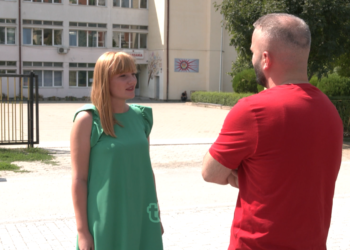 Mësuesja që nuk po i bindet SBASHK-ut