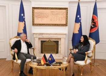 Osmani takon Rohden: E rëndësishme t’i dërgohen mesazhe të qarta Serbisë nga komuniteti ndërkombëtar