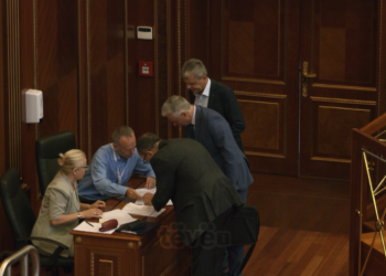 Deputetët për vetëm 6 muaj morën afër 70 mijë euro mëditje për udhëtime jashtë vendit