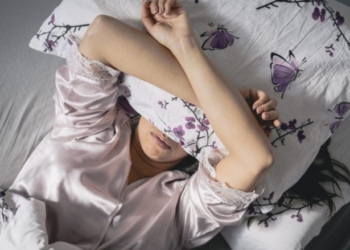 Ka disa arsye pse mund të zgjoheni të lodhur