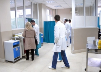 Infermierët të pakënaqur me projektligjin e ri të pagave