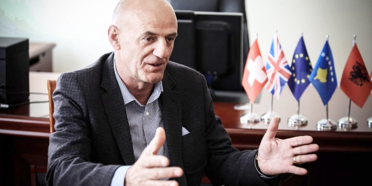 Ish-komandanti i FSK-së: Ushtrisë i duhen disa vjet, momentalisht s’ka kapacitete për mbrojtje të sovranitetit