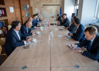 ​Lajçak për takimin me opozitën: Mirëpres mbështetjen e tyre për dialogun