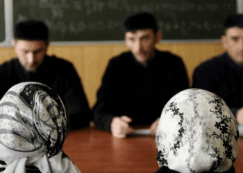 OKB kritikon Francën për ndalimin e bartjes së shamisë në shkolla