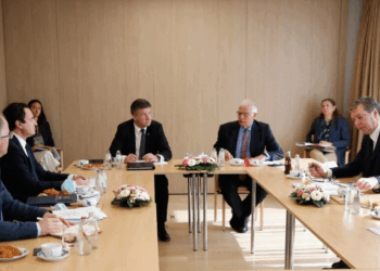 Kurti dhe Vuçiq pranojnë ftesën e Borrellit për takim më 18 gusht