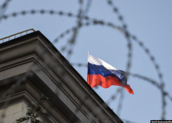 Moska thotë se Kievi ka pezulluar qarkullimin e naftës ruse në Evropë