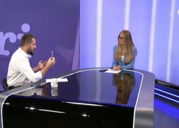 Lushtaku pro lejimit të mbulesës në shkolla: Kurti ta mbajë premtimin e tij