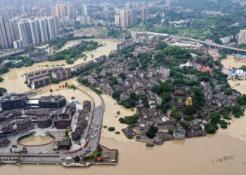 Kinë: 16 të vdekur dhe 36 të zhdukur nga përmbytjet