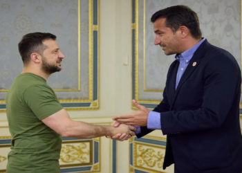 Veliaj takohet me Zelenskyn,  nënshkruhet Memorandumi për rindërtimin e qyteteve të Ukrainës