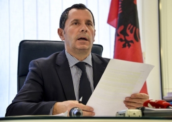 Tomë Gashi thërret konferencë, pretendon se Astrit Dehari u godit në ballë me boks të hekurit