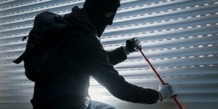 Vjedhje në shtëpitë e tre vëllezërve në Prizren