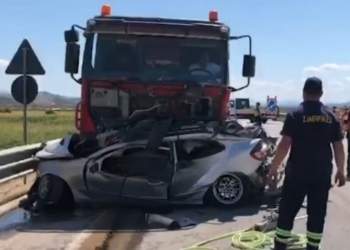 Kamioni përplaset me makinën në Rogozhinë, dyshohet për dy viktima