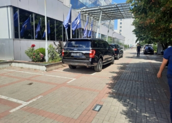 Ambasadorët e QUINT-it i shkojnë në zyrë Kurtit