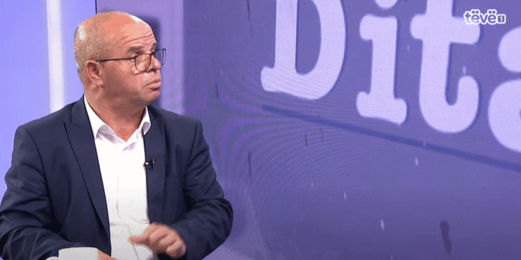 Latifi thotë se Komuna e Rahovecit për 7 muaj ka shpërndarë 3 herë pajisje bujqësore