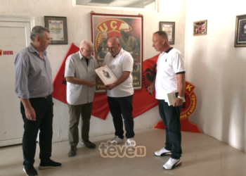 Danezi që largoi mina para e pas luftës kthehet të takojë bashkëluftëtarët