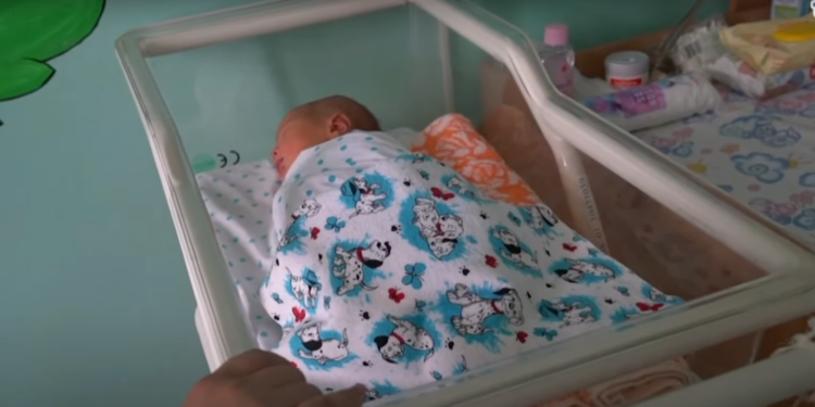 Rritet numri i lindjeve të parakohshme në Ukrainë