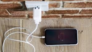Gabimi që bëjmë gjatë mbushjes së baterisë së telefonit