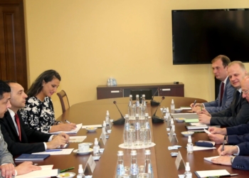 Vulin thotë se “është i gabuar dhe i kotë” tentimi për izolimin e Rusisë