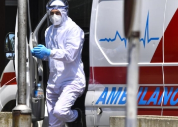 Tri vdekje dhe 473 raste me Covid-19 në RMV