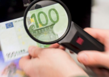 Furnizoi veturën me derivate, kreu pagesën me 500 euro të falsifikuara