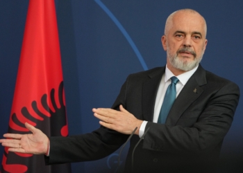 Edi Rama nxitë debat në Serbi me Rezolutën për Kosovën