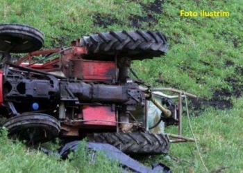 Gjilan: Vdes një person pasi e humbi kontrollin duke e vozitur traktorin me dru