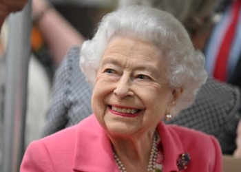 Pse Mbretëresha Elizabeth e bënte grimin e saj vetë?